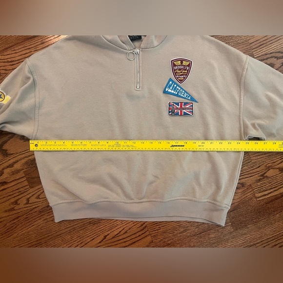 Vinyl Icons Patched Hooded Sweatshirt - Size Medium - Picture 8 of 9